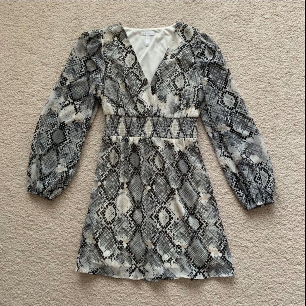 Snake print longsleeve dress